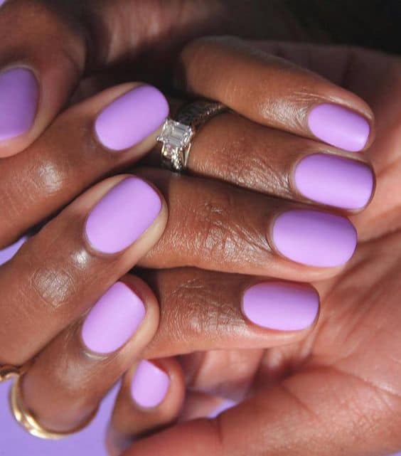 Uñas lilas: ¡+39 hermosas ideas y los mejores esmaltes de uñas!