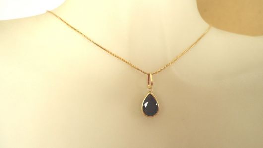 Stone Necklace: 50 perfect options, amazing meanings and + DY!