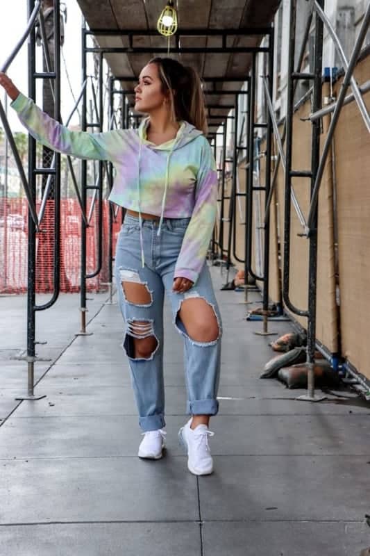 Tie-Dye recortado: ¡+32 modelos increíbles y looks para inspirar!