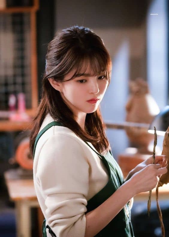 Korean Fringe – 30 Inspiring Korean Cuts with Bangs!