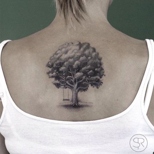 Tatuaje de árbol: ¡Significado, variaciones y 70 imágenes!
