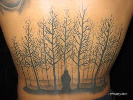 Tatouage Arbre : Signification, Variations et 70 Images !