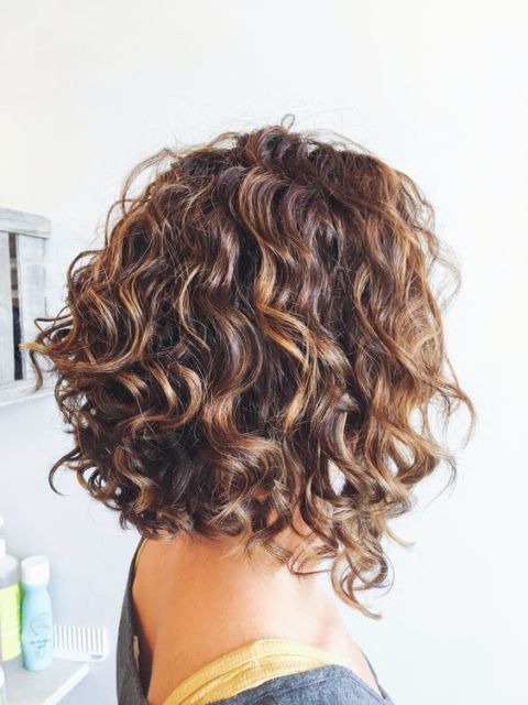 Curly Beak Chanel – 42 Totally Stunning Hairstyles!
