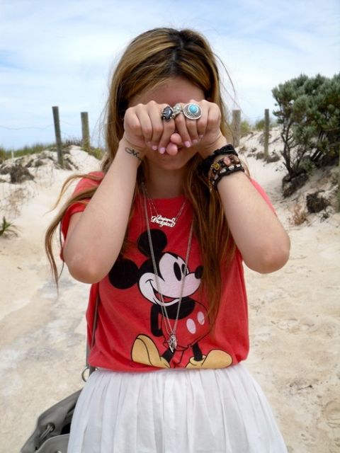 Mickey and Minnie Blouse: DIY, Where to Buy & Looks to Get Inspired!