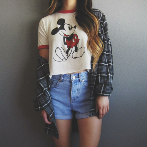 Chemisier Mickey et Minnie : DIY, Où acheter & Looks pour s'inspirer !