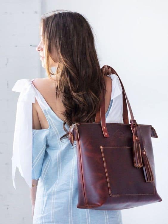 Sac fourre-tout - Qu'est-ce que c'est ? + 45 beaux modèles et looks pour inspirer !