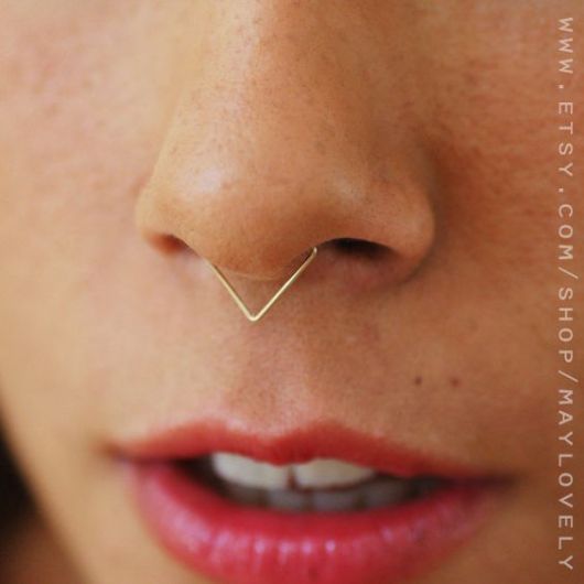 Fake Piercing / Pressure Piercing: Beautiful Models & How to Do It!