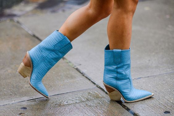 Blue Bota: 50 ideas on how to wear and create your own looks!