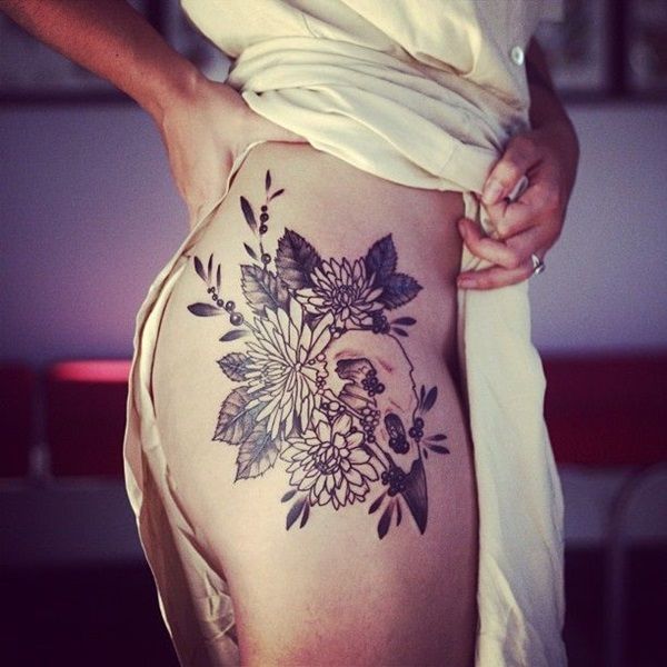 40 Sexy Tattoos to Fall in Love with – Feminine and Sexy Ideas!
