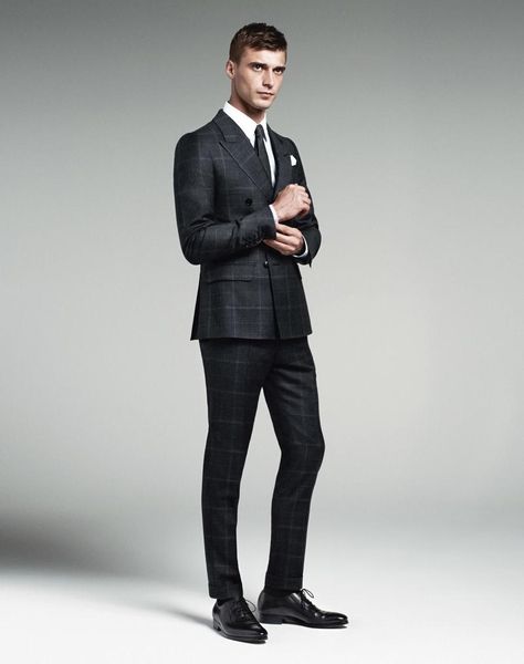SLIM FIT SUIT: Tips and looks to make you more stylish