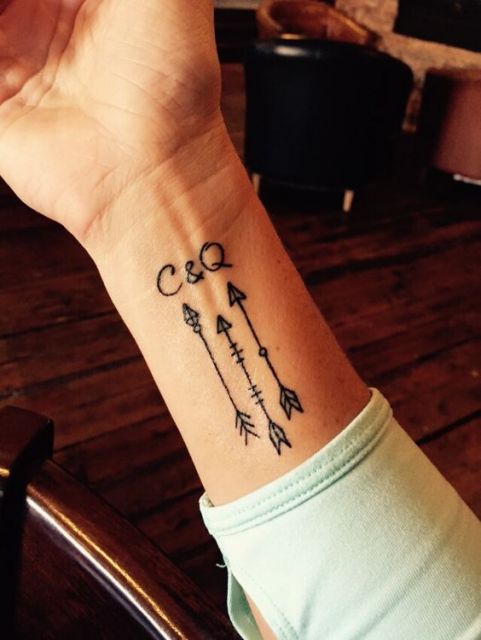 Tatuaje de flecha: ¡Significado, variaciones y más de 60 ideas e imágenes!