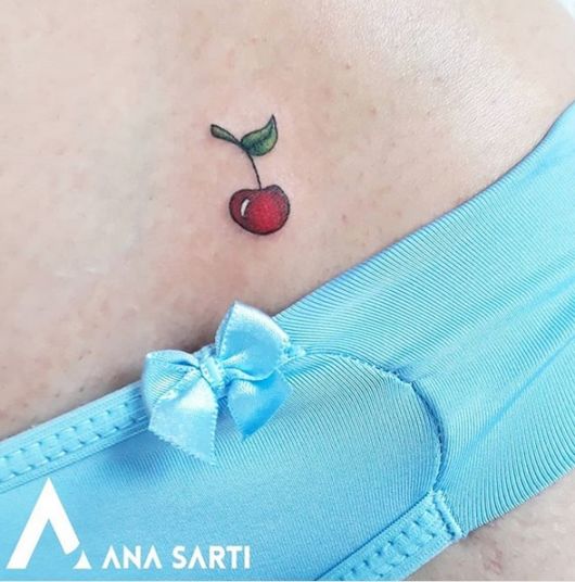 Tatuaje de cereza: ¡significados y 42 ideas para un tatuaje de frutas!