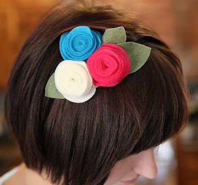 Diadème de fleurs : 60 idées de coiffures avec cet accessoire passionnant !