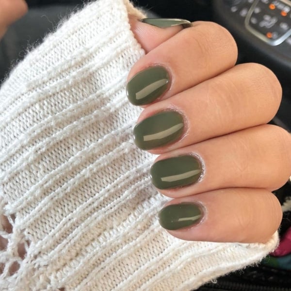 +38 Military Green Nails【2022】– Idées et tendances de l'année !