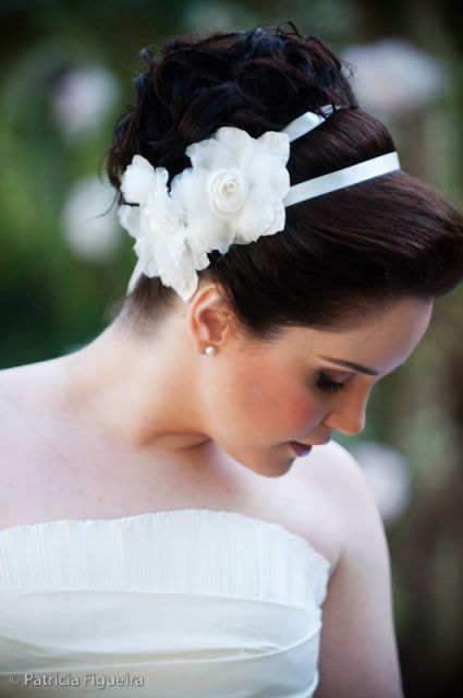 Diadème pour les mariées : 45 styles divins et des coiffures étonnantes !