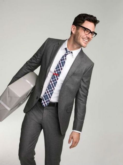 Come indossare un fermacravatta: consigli e 55 look moderni!
