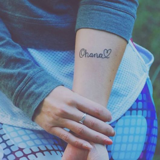 Tatouage Ohana - Qu'est-ce que cela signifie? + 60 inspirations passionnées !