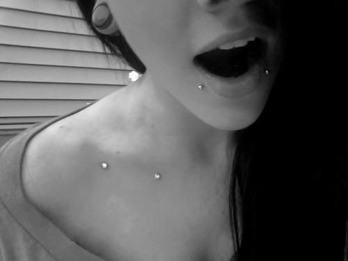 MICRODERMAL PIERCING: Tips, Care and Pictures!