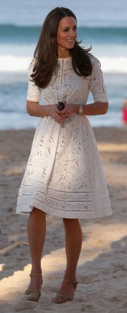 Short lace dress: 60 beautiful models!