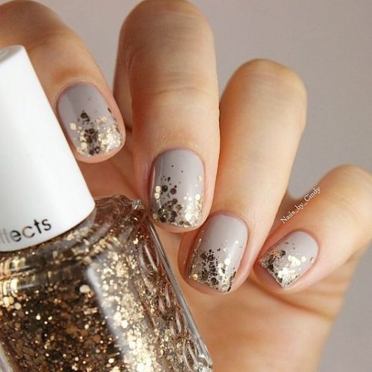 Uñas con purpurina: ¡48 inspiraciones y paso a paso cómo hacerlo!