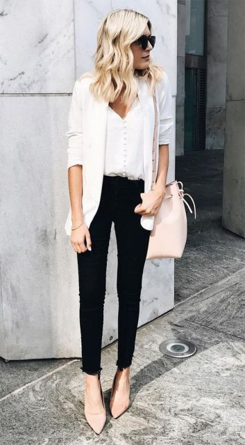 Sac cuir femme : modèles, mode d'emploi et looks pour s'inspirer !