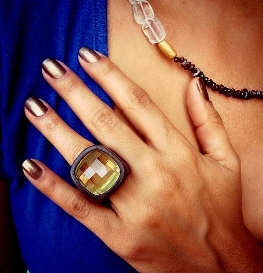 Rings with stones: 66 exciting models, meanings and + tips on how to wear them!