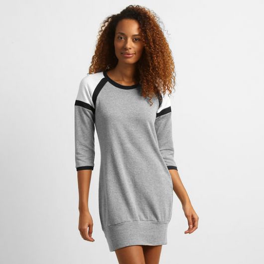 Sweatshirt dress: how to wear it? Models and more than 60 amazing looks