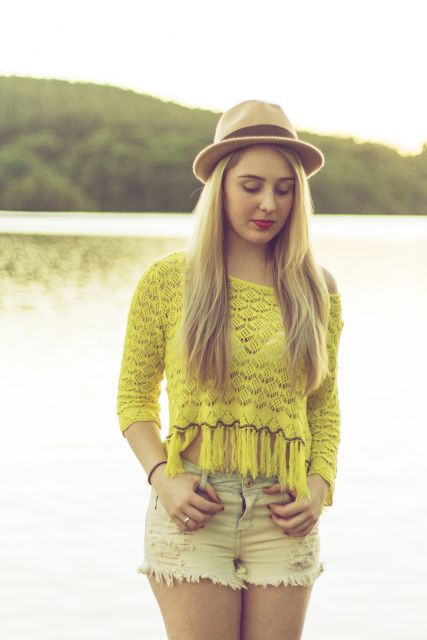 30 Crochet Blouses with Fringe: Learn to Combine!