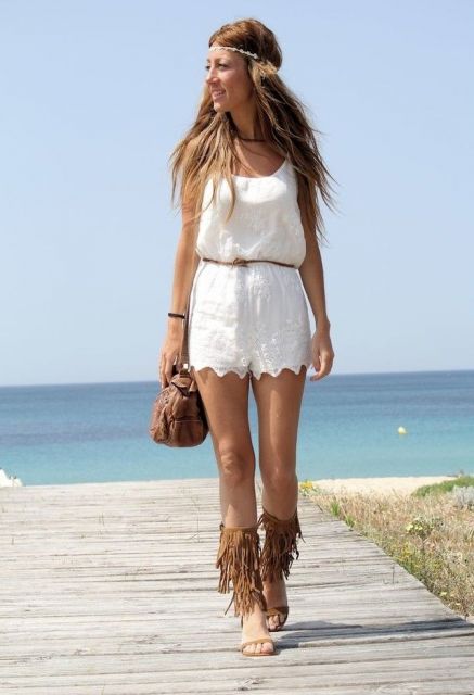 Fringed sandals: how to look beautiful with them!