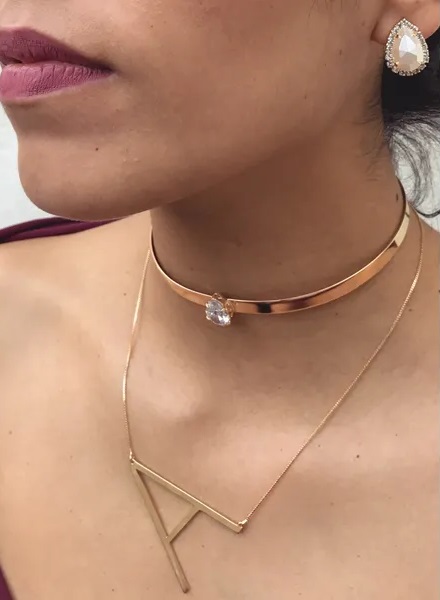 Collar con letras: opciones perfectas y consejos imperdibles