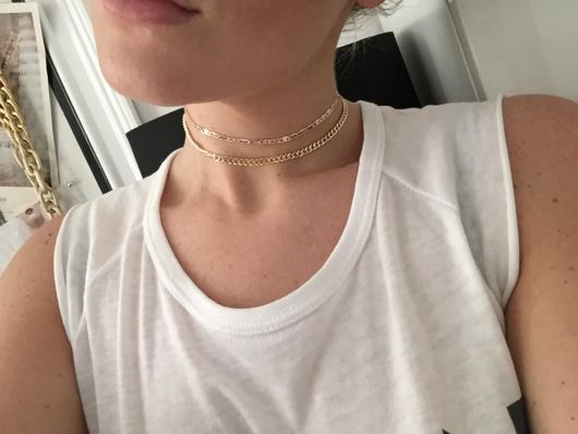 Gold choker: photos, tips and looks