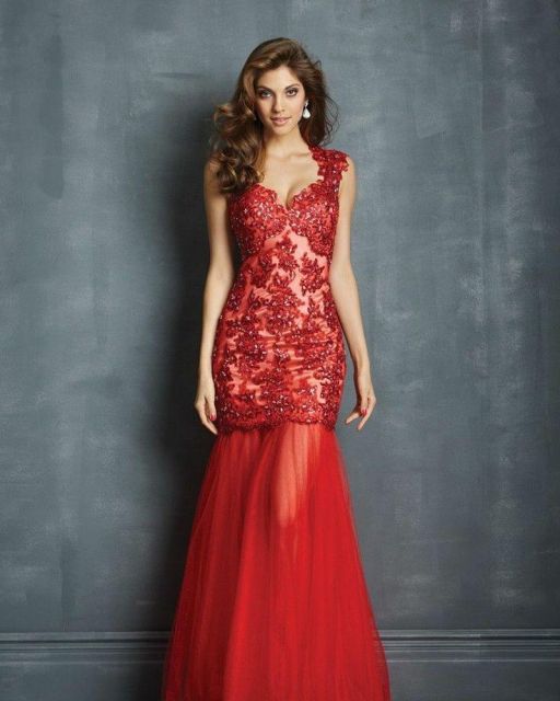 Red prom dress – photos, models and tips on how to choose!