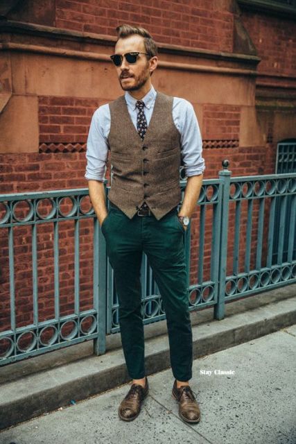 PANTALON COLORÉ HOMME : 8 couleurs pour vous inspirer !