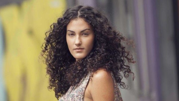 Curly Hair Dye: Tips and How to Use