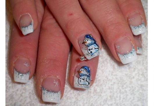 Ongles décorés pour Noël : étape par étape et plus de 80 idées !