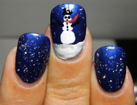 Ongles décorés pour Noël : étape par étape et plus de 80 idées !