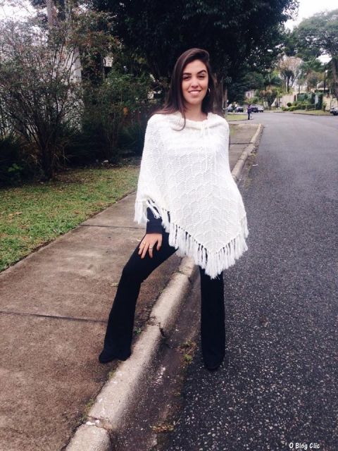 Knitting Poncho – How to Wear it with 62 Looks & Step by Step Tutorials!