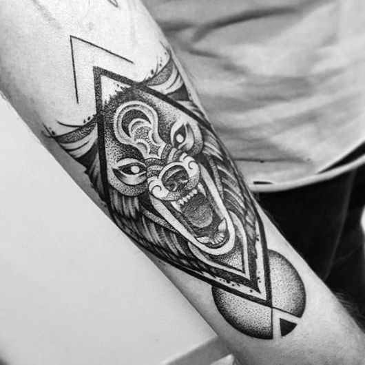 Tatuaje de lobo: ¡90 ideas y significados geniales!