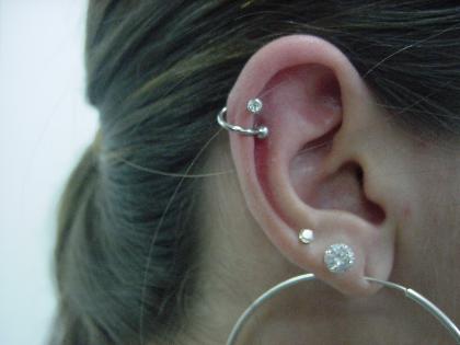 Ear Piercing: Names, care, models and more than 80 photos!