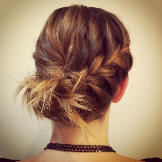 Side Bun - 30 fantastiche idee per acconciature con Side Bun!