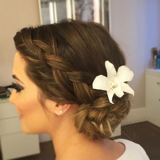 Side Bun - 30 fantastiche idee per acconciature con Side Bun!