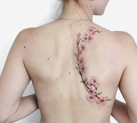 Cherry Blossom Tattoo – 42 bellissimi tatuaggi a cui ispirarsi!