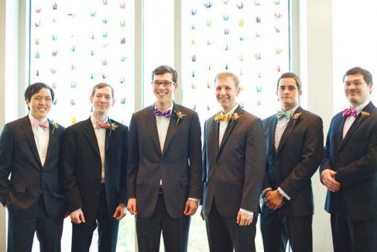 Learn how to choose ties for groomsmen