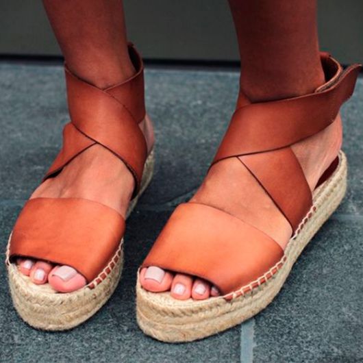 Flatform: learn how to wear the new trend