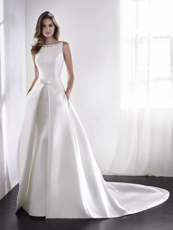 Simple wedding dress – 75 beautiful and romantic models!