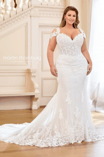 Simple wedding dress – 75 beautiful and romantic models!