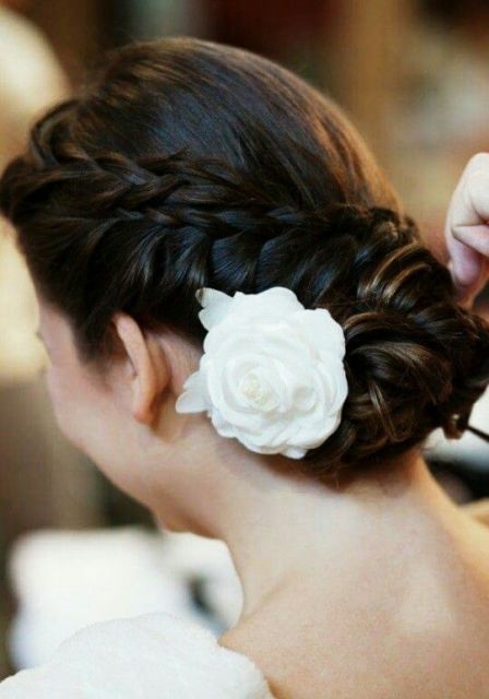 Flower for Hair – 42 Beautiful Ways to Wear & Hairstyle Tips!