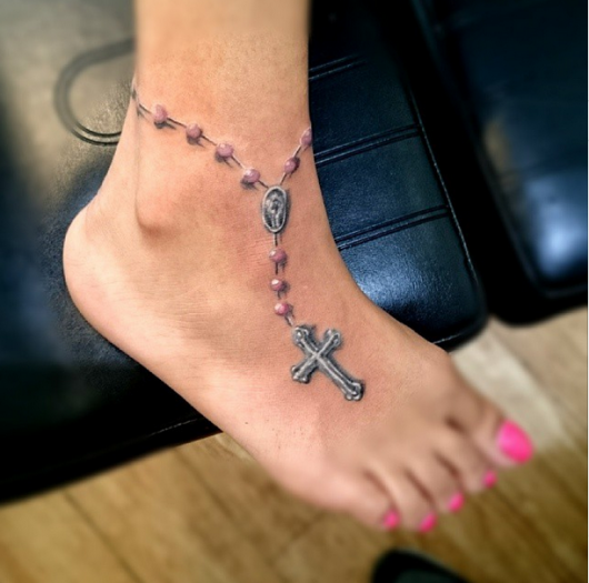 Tatuaje de rosario: ¡significado, consejos y 70 ideas increíbles!