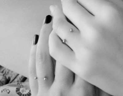 Finger Piercing: How to Place, Tips and Care