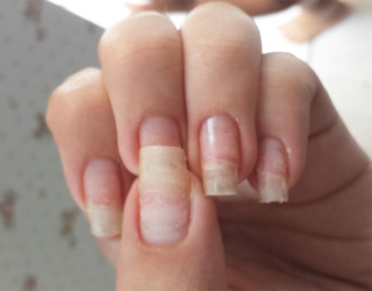 Fiberglass Nails: What is it? Its make bad? How to make? Complete guide!